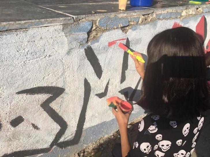 Altıntaş’ta okul duvarlarına grafiti dokunuşu G4