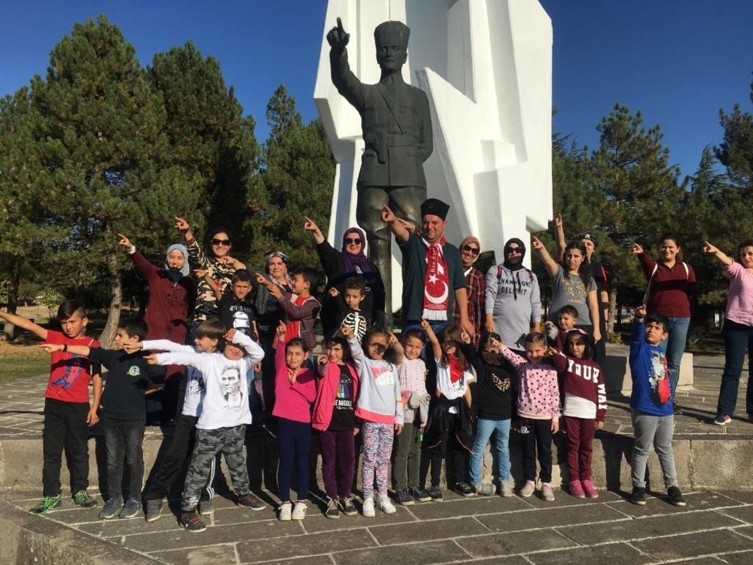 Cumhuriyet Bayramı&rsquo;nı Dumlupınar&rsquo;da kutladılar