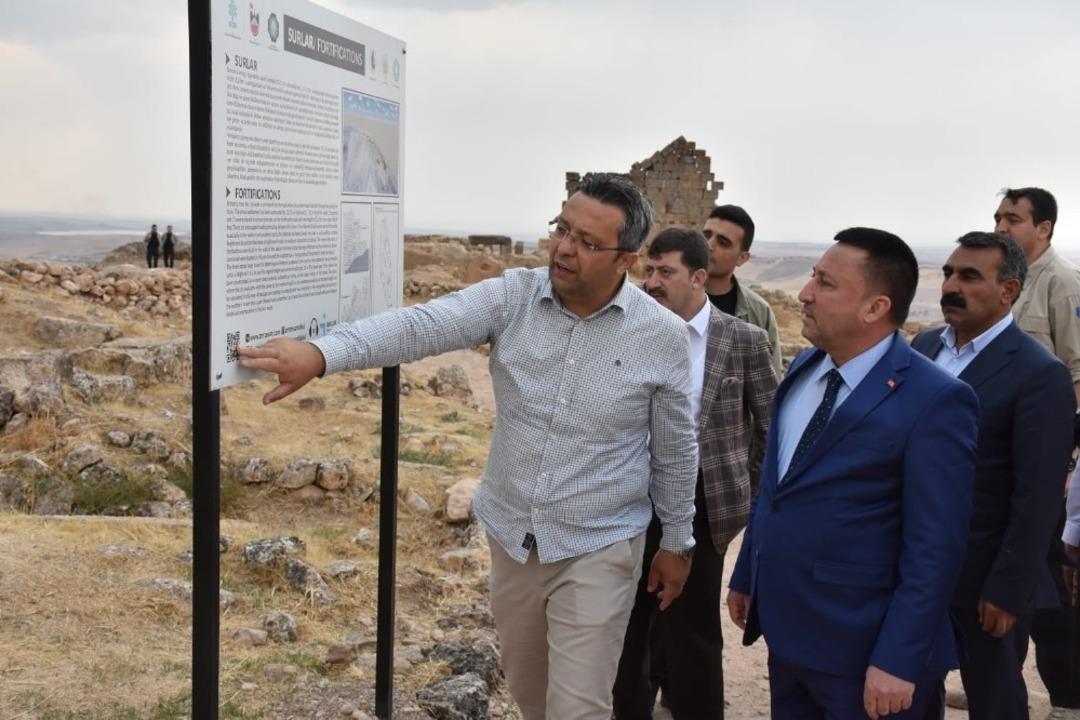 Beyoğlu: &ldquo;Zerzevan Kalesi UNESCO D&uuml;nya K&uuml;lt&uuml;r Mirası Listesi&rsquo;ne alınmalı"