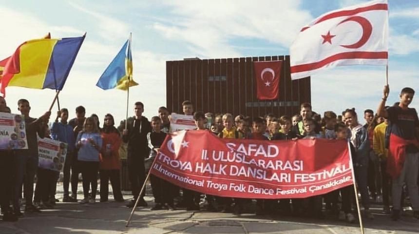 8 &uuml;lkeden 450 dans&ccedil;ı Troya M&uuml;zesini ziyaret etti