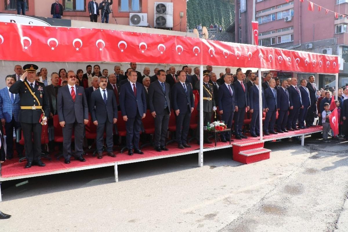 Cumhuriyetin ilk vilayetinde 29 Ekim coşkusu