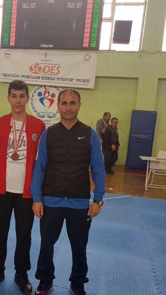 Büyükşehir sporcuları Türkiye şampiyonasında iddialı
