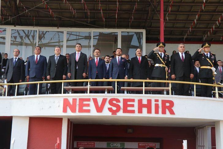 Nevşehir’de 29 Ekim Cumhuriyet Bayramı coşkuyla kutlandı G2