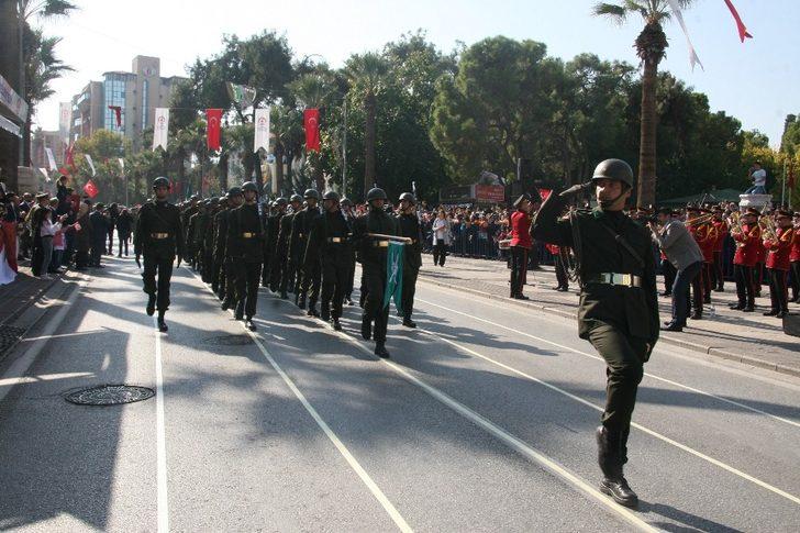 Denizli’de 29 Ekim Cumhuriyet Bayramı coşkuyla kutlandı G5