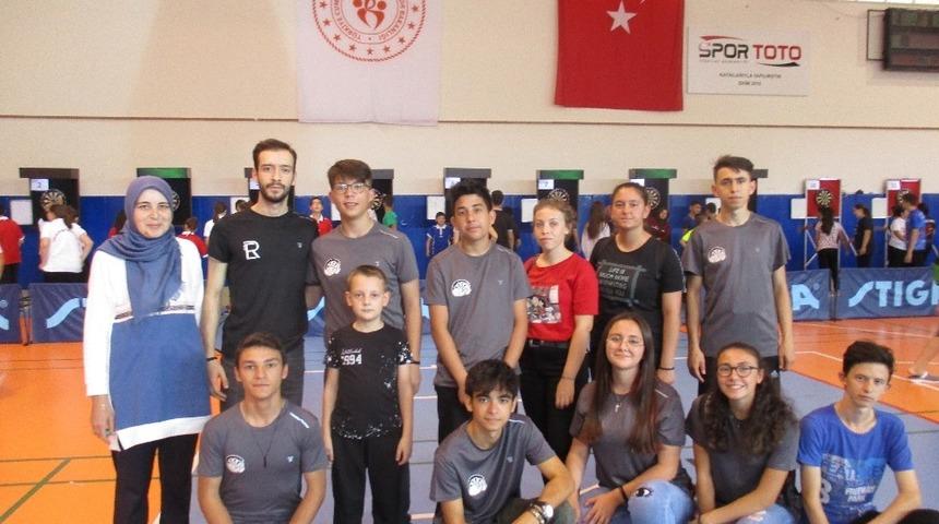 Dart Şampiyonasında &uuml;&ccedil;&uuml;nc&uuml; oldu