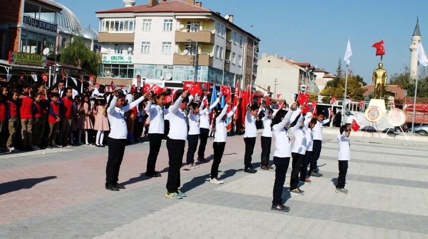 &Ccedil;eltik&rsquo;te Cumhuriyet Bayramı coşkusu
