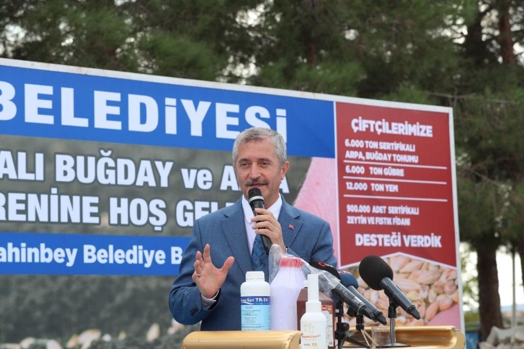 Şahinbey Belediyesi&rsquo;nden &ccedil;ift&ccedil;ilere 6 ton tohum desteği