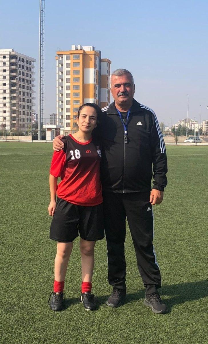 Anadolu Yıldızları, Fatma Güler’i renklerine bağladı G3