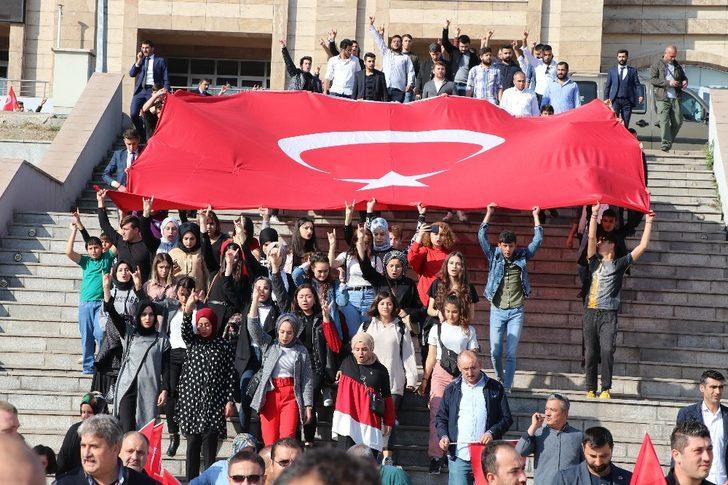 Ülkü ocaklarından ‘Cumhuriyet’ yürüyüşü G1