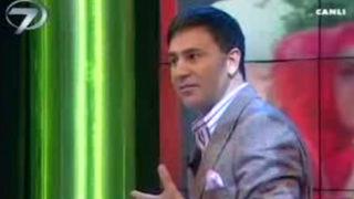 Canlı yayında yönetmenle kavga etti