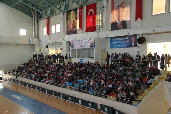 Hendek’te 29 Ekim Cumhuriyet Bayramı coşkuyla kutlandı G3