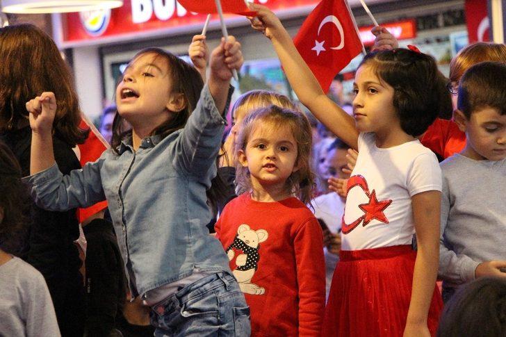 Askeri bandodan cumhuriyet konseri G2