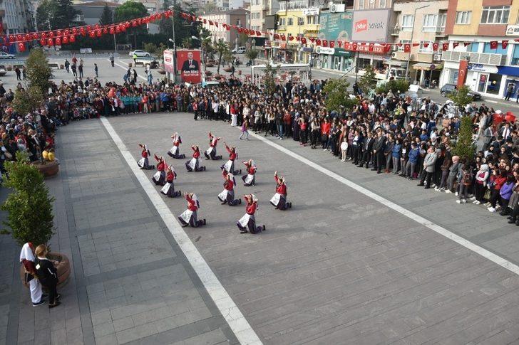 Mustafakemalpaşalılar alanlara akın etti G3