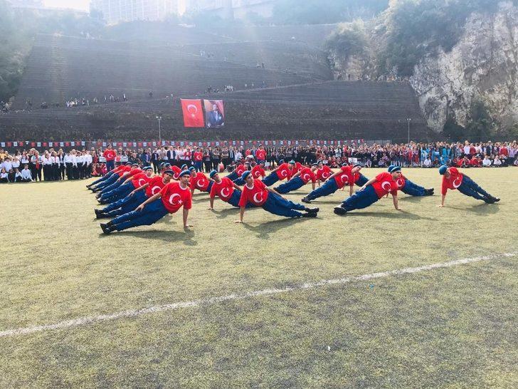 Büyük vefa törene damga vurdular G3