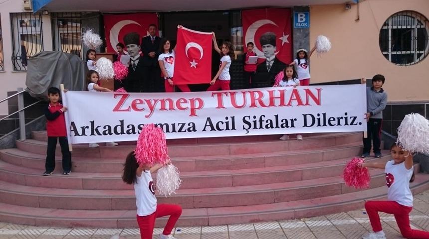 Trafik kazasında yaralanan öğrenciyi arkadaşları unutmadı