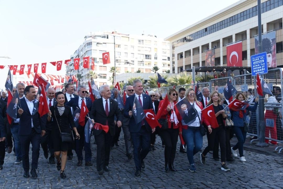 İZTO&rsquo;da cumhuriyet coşkusu
