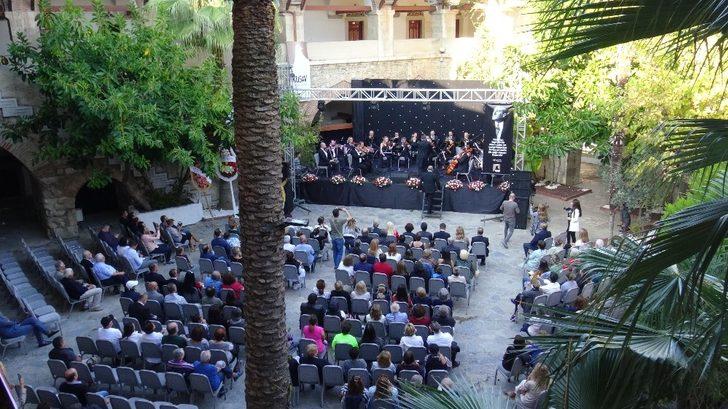 Cumhuriyet senfonik destanı Kuşadalılarla buluşturdurdu G2