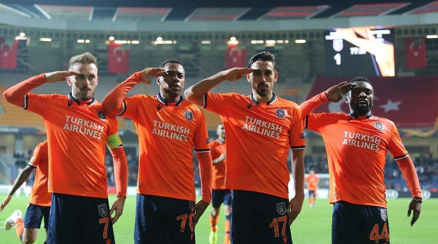 Başakşehir'den flaş asker selamı paylaşımı!