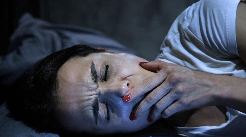 Bruksizm nedir? Diş sıkma tedavisi nasıl olur? 