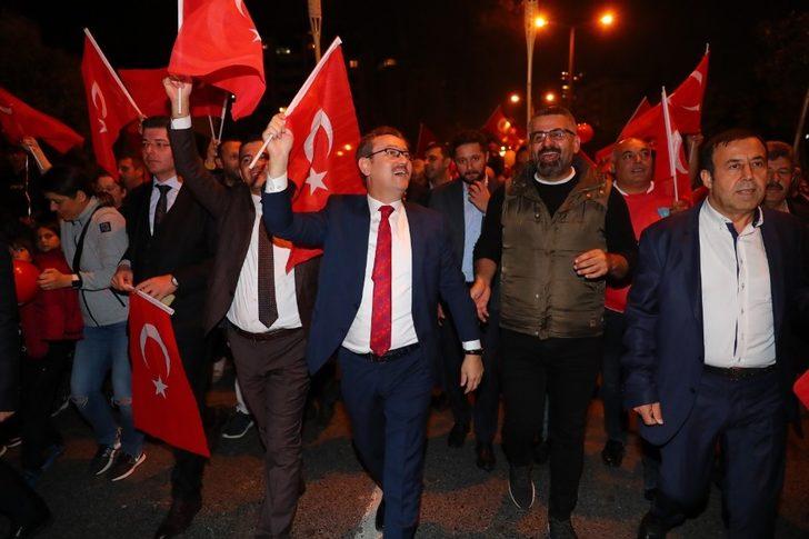Başakşehir’de Cumhuriyet yürüyüşü G2