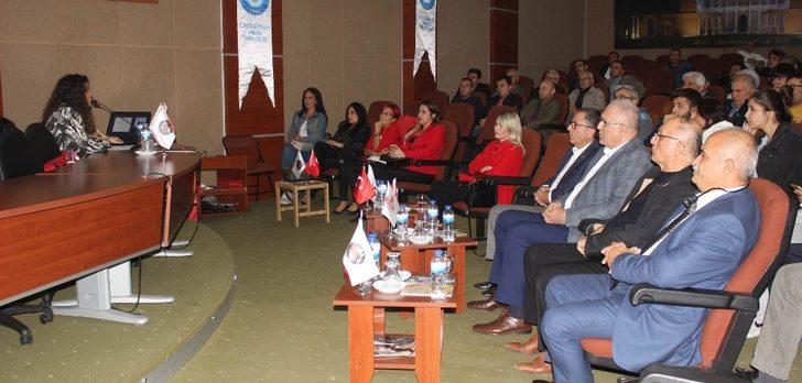 Salihli’de “Atatürk, Cumhuriyet ve Türk Kadını” konferansı G1