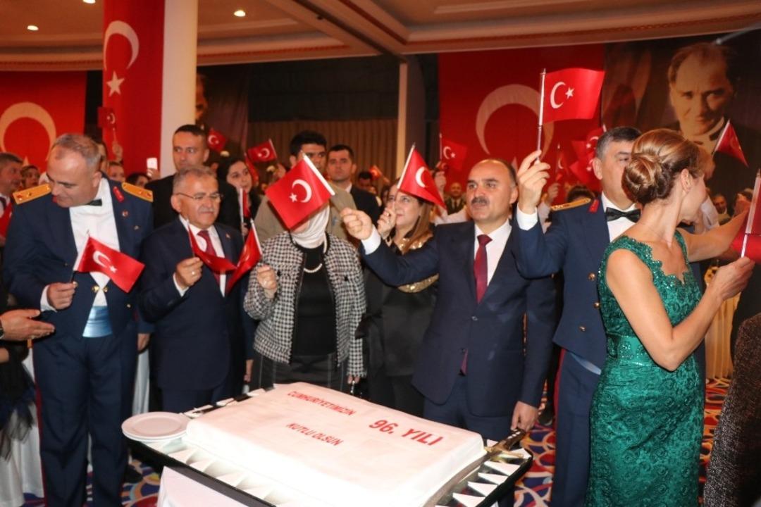 Kayseri Valisi Şehmus G&uuml;naydın: