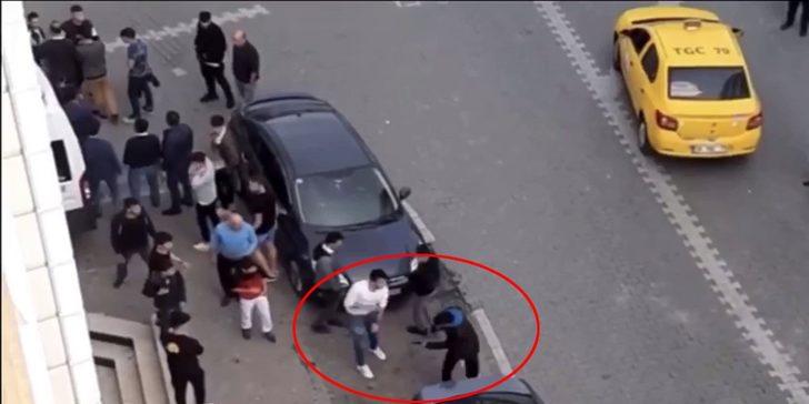 'Sigara isteme' tartışması dehşete dönüştü! Çok sayıda kişi yaralandı G1