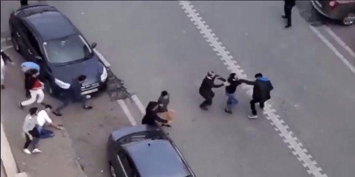 'Sigara isteme' tartışması dehşete dönüştü! Çok sayıda kişi yaralandı G3