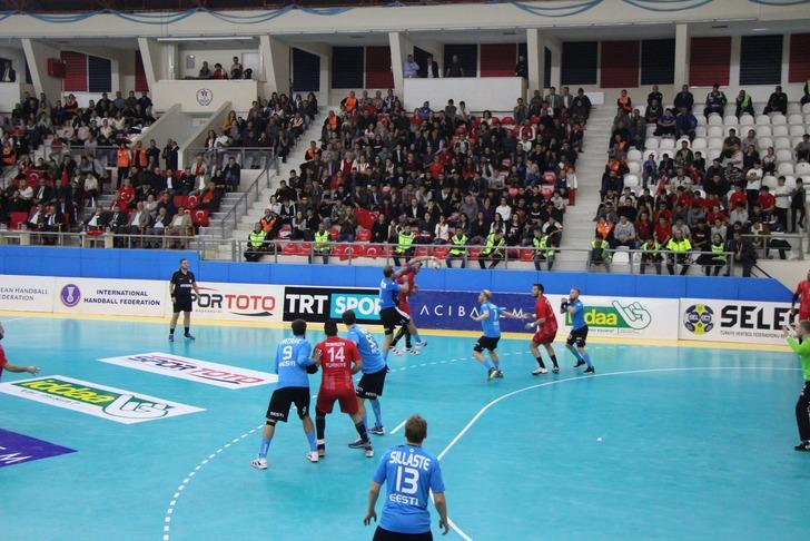 Yunanistan'da skandal 'asker selamı' kararı G3