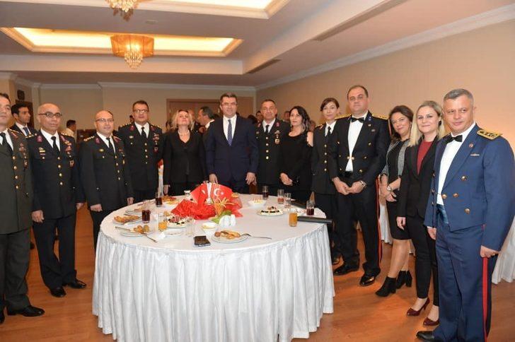 Erzurum’da Cumhuriyet Resepsiyonu G3