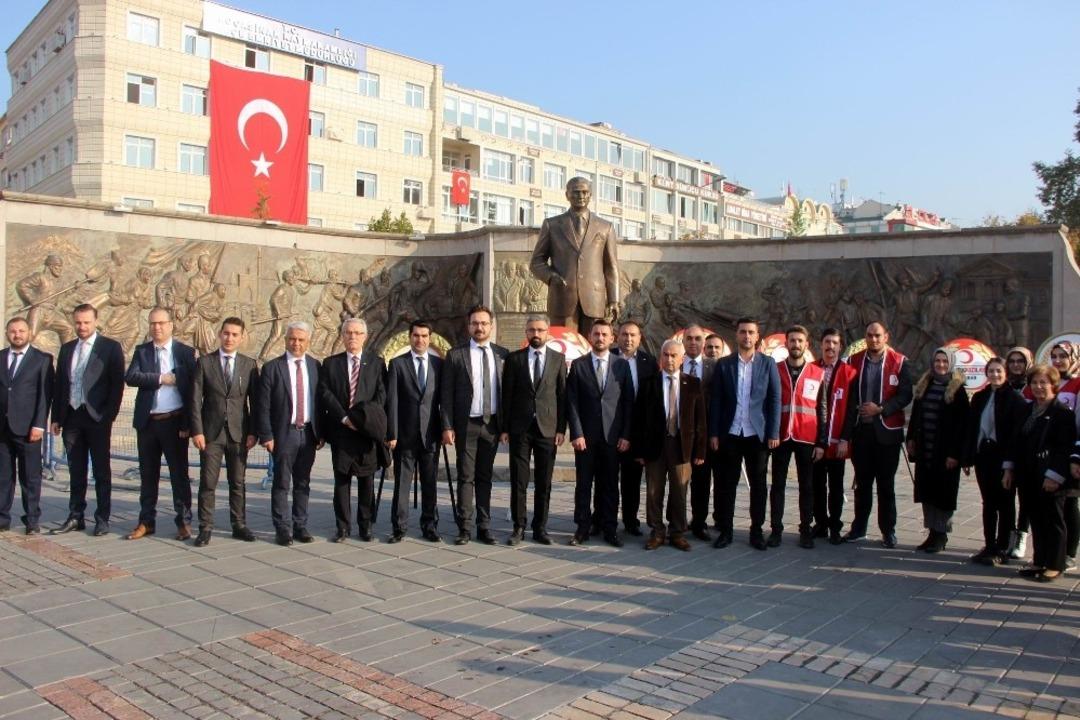 Kızılay Kayseri Şube Başkanı Şekerci: &ldquo;Daha b&uuml;y&uuml;k bir &ccedil;ınar olmaya &ccedil;alışacağız&rdquo;