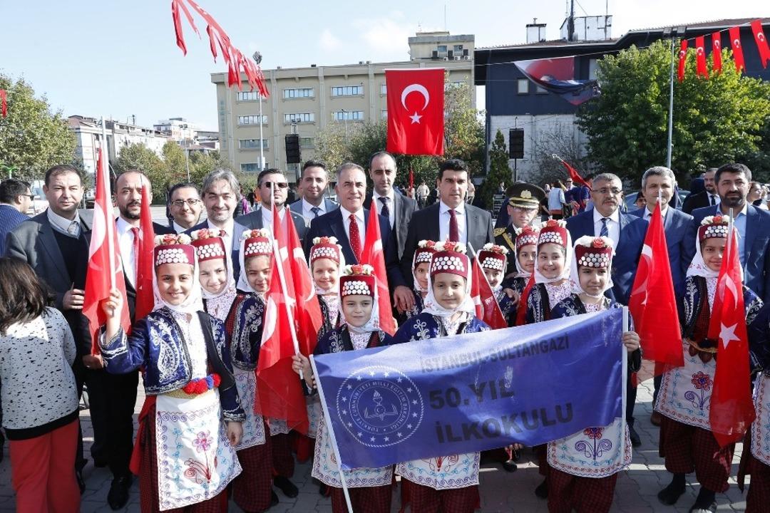 Sultangazi&rsquo;de 29 Ekim coşkusu