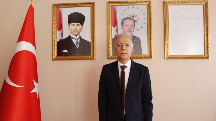 Okul m&uuml;d&uuml;r&uuml;n&uuml;n Erdoğan sevgisi