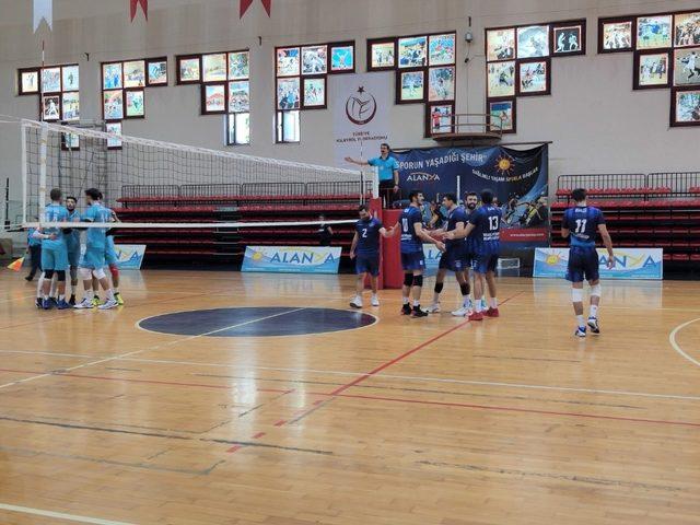 Kağıtspor Voleybol 3’te 3 yaptı