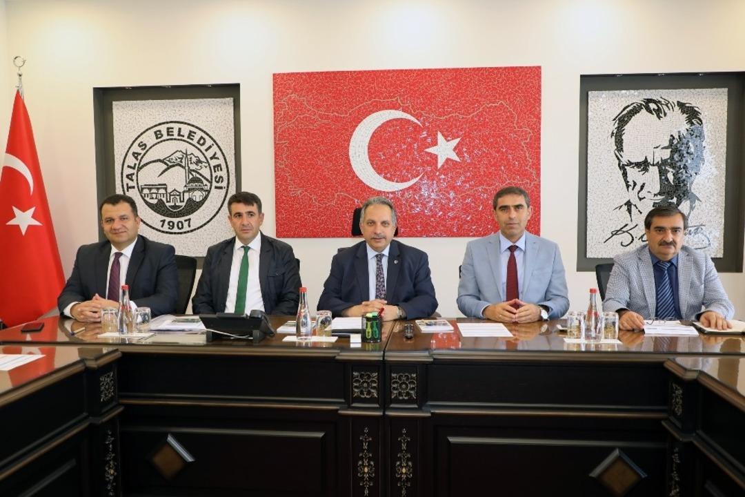 Talas&rsquo;taki KASKİ yatırımları g&ouml;r&uuml;ş&uuml;ld&uuml;