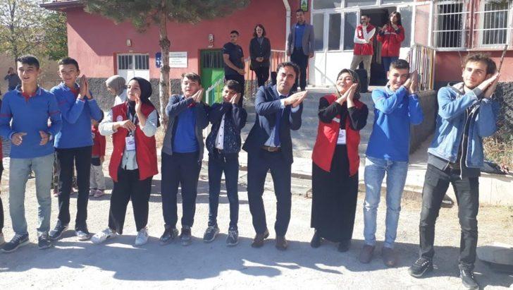 DPÜ Damla Topluluğu’ndan Gökçeler İlk ve Ortaokulu’na ziyaret G3