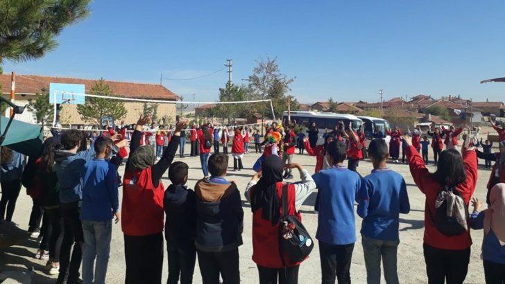 DPÜ Damla Topluluğu’ndan Gökçeler İlk ve Ortaokulu’na ziyaret G4