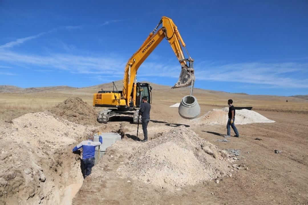 Sivrihisar Organize Sanayi B&ouml;lgesi&rsquo;nde alt yapı &ccedil;alışmaları hızlandı