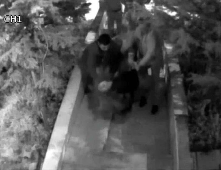 İkbal öğretmene 50 lira için dehşeti yaşattılar G3