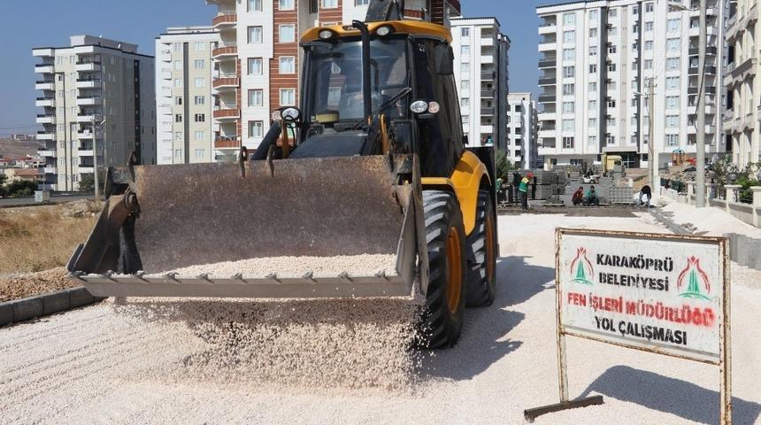 Karak&ouml;pr&uuml;&rsquo;de yol a&ccedil;ma mesaisi s&uuml;r&uuml;yor