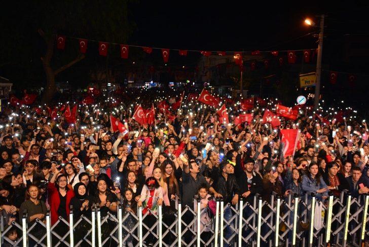 Torbalı’da 29 Ekim Zakkum ile kutladı G2