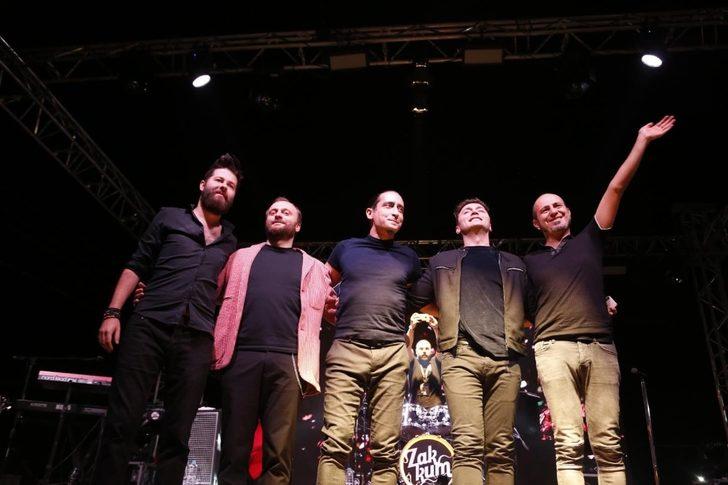 Torbalı’da 29 Ekim Zakkum ile kutladı G4