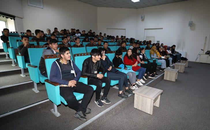 Stajyer öğrencilere ‘iş sağlığı ve güvenliği’ eğitimi G4