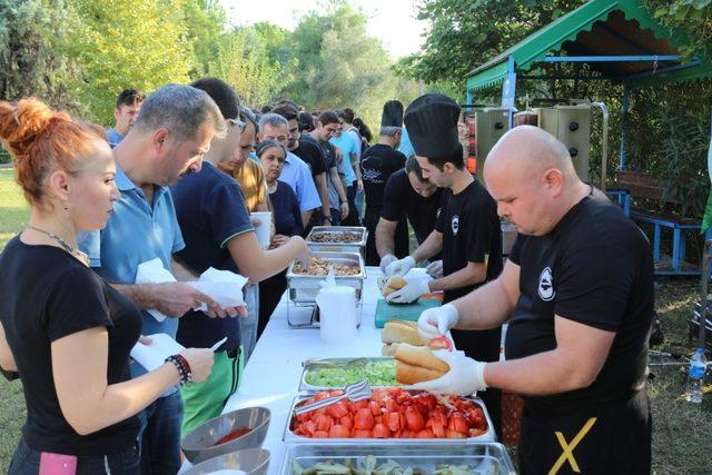 AÜ Turizm Fakültesi mezunlarını ağırladı