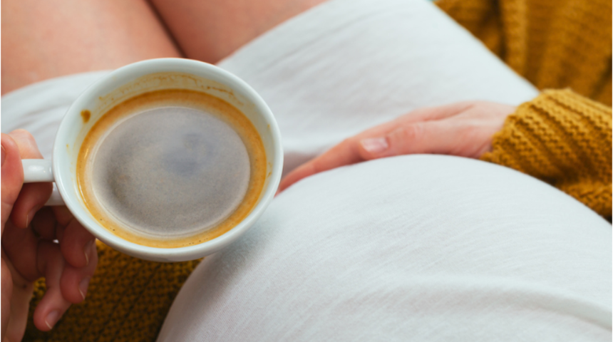 Hamilelikte kafein t&uuml;ketimi l&ouml;semi riskini artırabilir