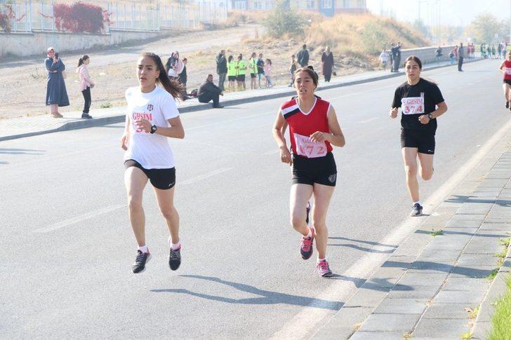 Atletler 29 Ekim Cumhuriyet Kupası İçin Yarıştı G1