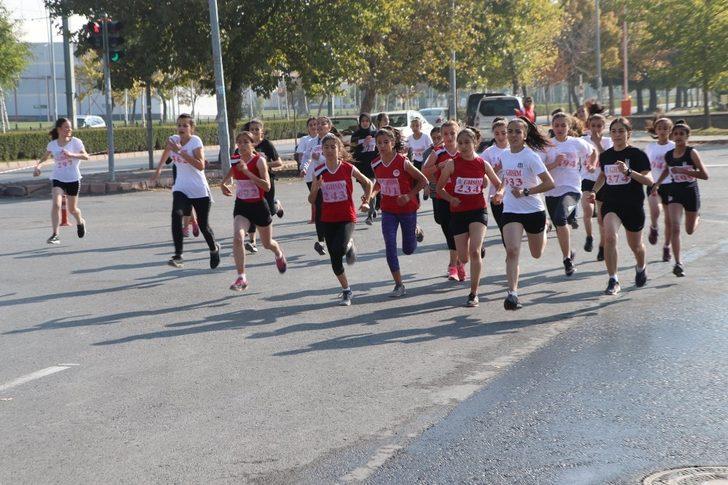 Atletler 29 Ekim Cumhuriyet Kupası İçin Yarıştı G2