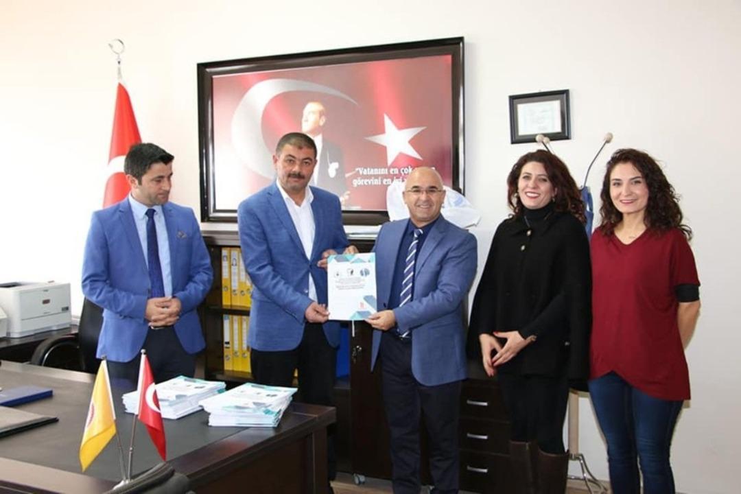 Başkan Altun&rsquo;un eğitime desteği s&uuml;r&uuml;yor