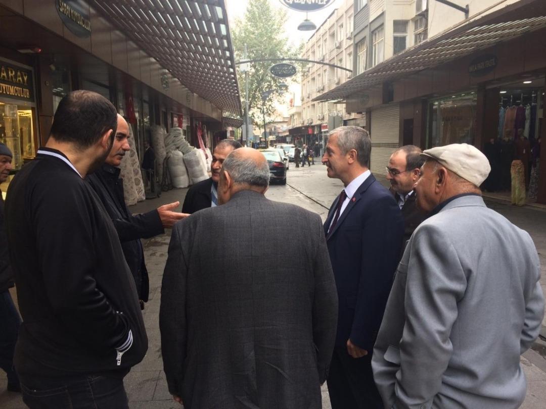 Başkan Mehmet Tahmazoğlu, esnafı ziyaret etti