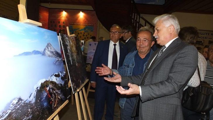 Burhaniye’de amatörlerin fotoğraf sergisi yoğun ilgi gördü G4